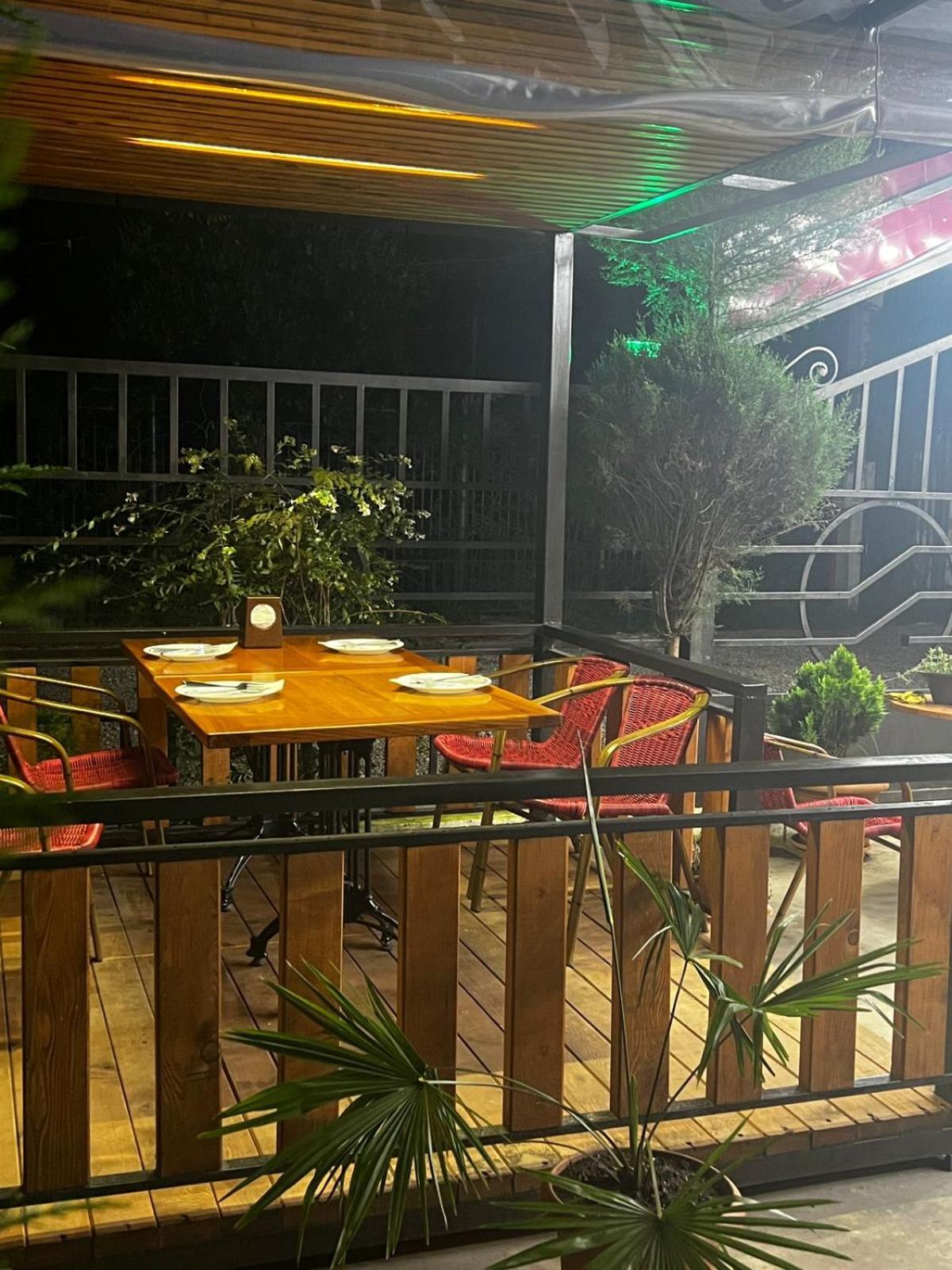 Golden Fleece Hotel Ureki Ngoại thất bức ảnh