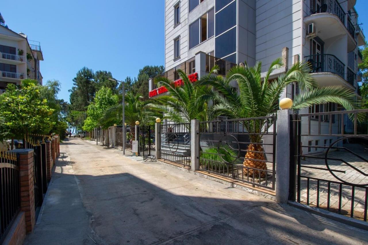 Golden Fleece Hotel Ureki Ngoại thất bức ảnh