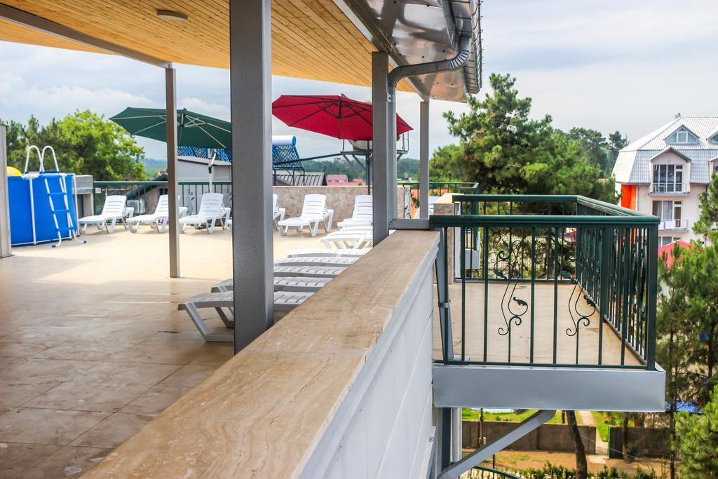 Golden Fleece Hotel Ureki Ngoại thất bức ảnh