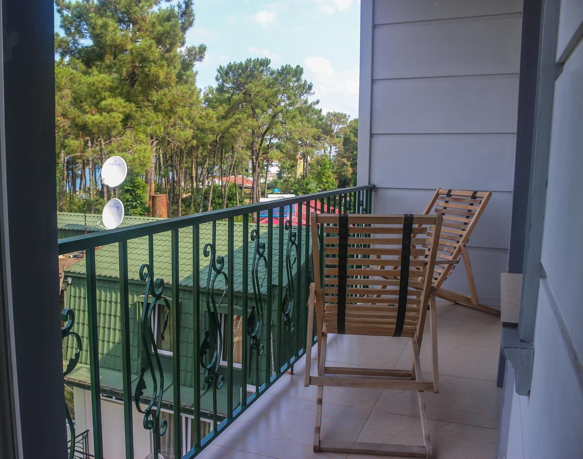 Golden Fleece Hotel Ureki Ngoại thất bức ảnh